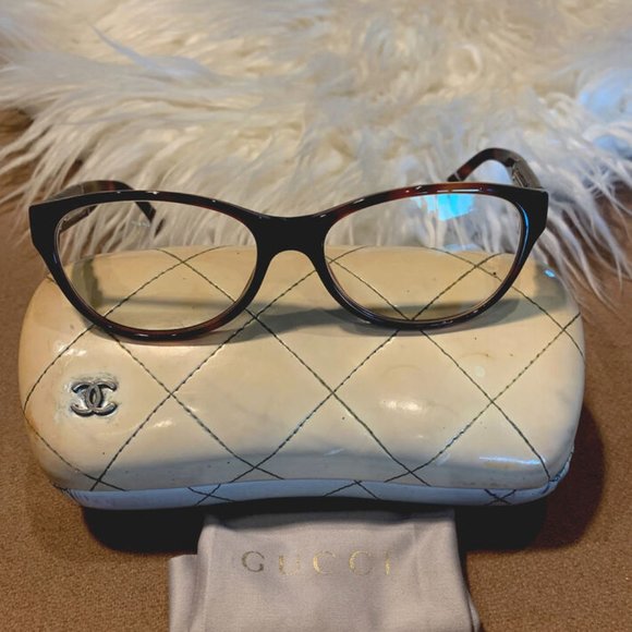 Vintg.Chanel Reading Glasses Tortoise Shell CC logo w/Free Chanel Case - Picture 4 of 5